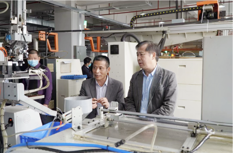 黃江鎮(zhèn)委書記一行蒞臨調研